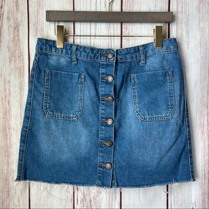 BDG Women Jeans Mini Skirt Size M.